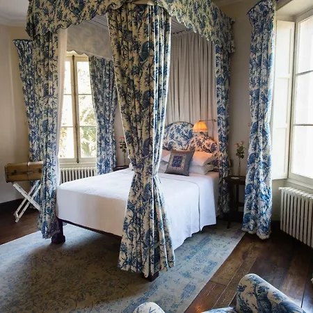 Вилла Chateau Le Petit Verdus Sadirac